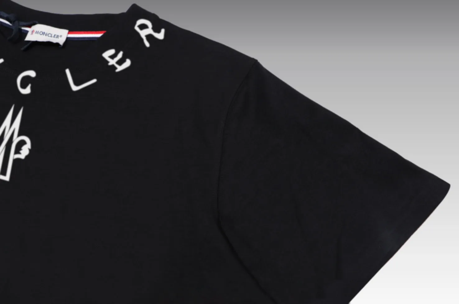 《Moncler~ 》2024New Arrival Quality T , Versatile Quality ！ ‼ 32 250G ‼ ， ， ， ， T 🤪 Sizes：S-M-L-XL-2XL ：Black，White， Same Style